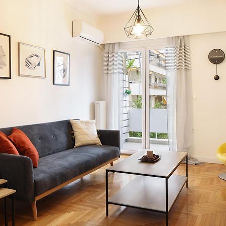 Comfort & Relax Apartment In Athens Riviera Екстериор снимка