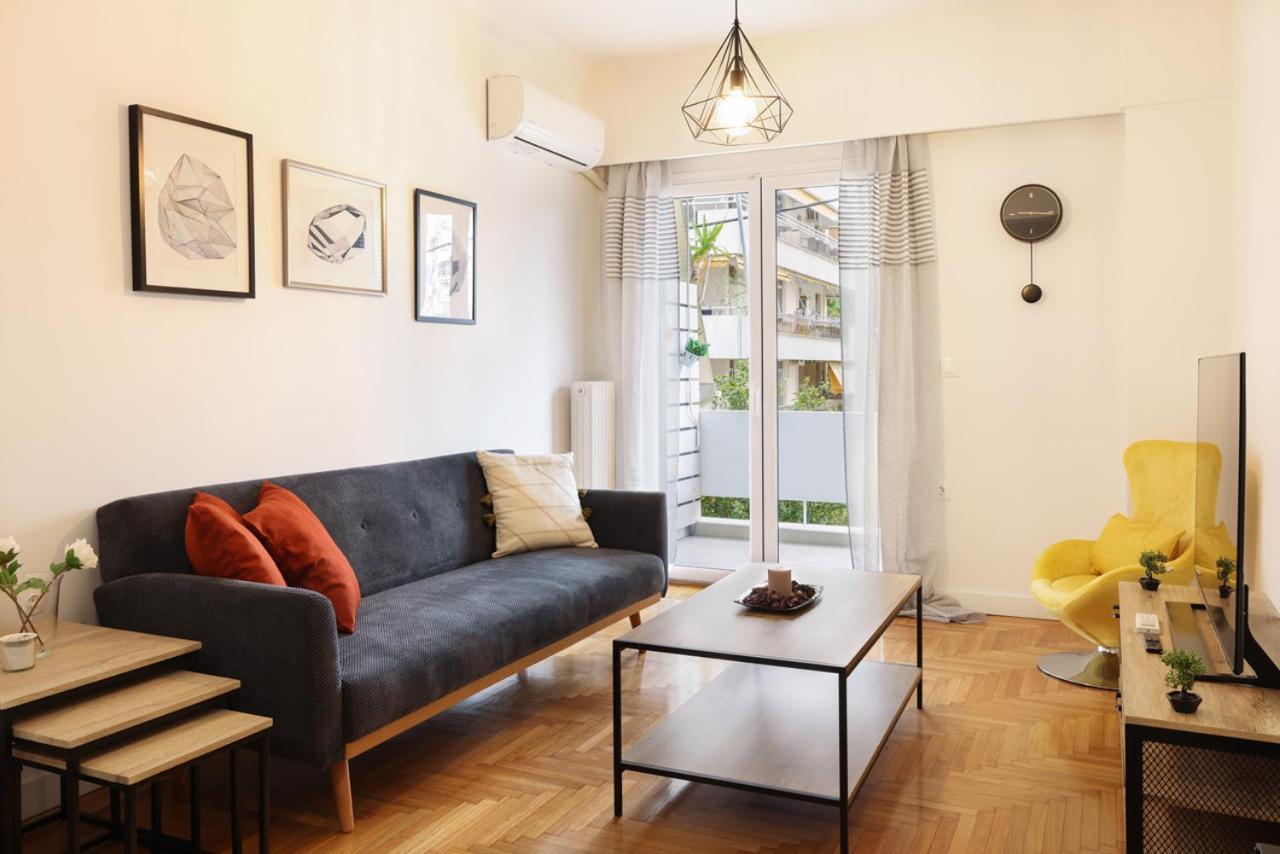 Comfort & Relax Apartment In Athens Riviera Екстериор снимка